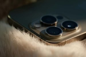 Read more about the article Photography Powerhouses: Which Smartphone Shoots Like a Pro Camera?